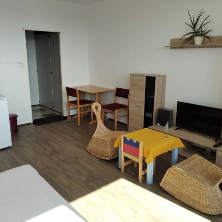 Ferienwohnung Bolevec Tower Pilsen Exterior foto